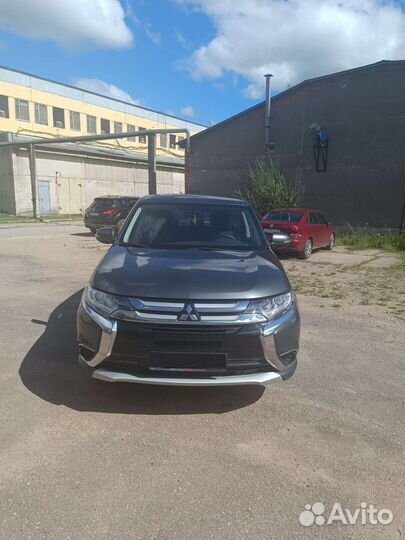 Mitsubishi Outlander 2 CVT, 2016, 18 641 км