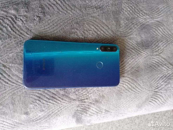Телефон Honor 9c