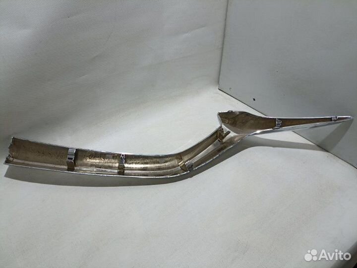 Молдинг решетки радиатора правый Mazda Cx-5