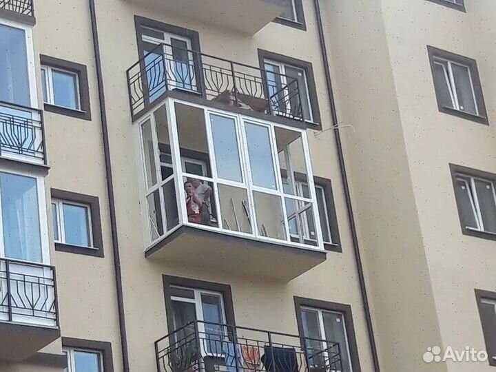 Балкон пластик