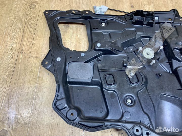 Стеклоподъемник передний левый Mazda 3 BK