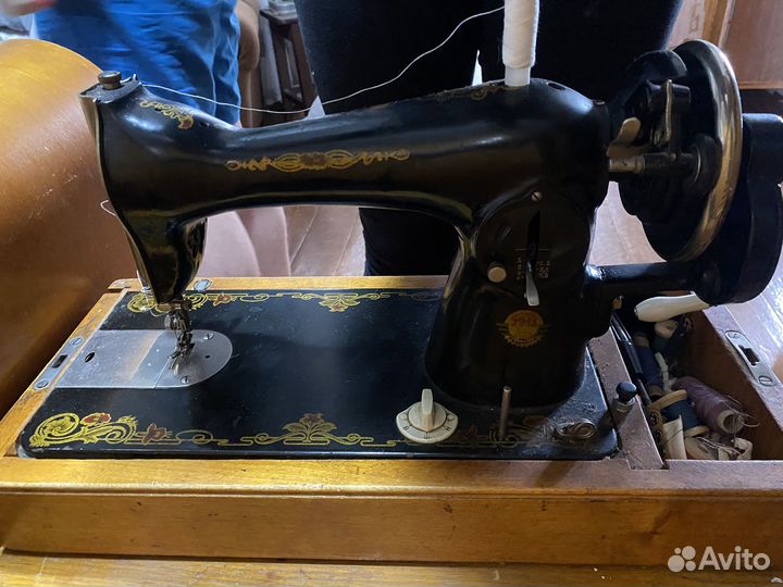 Швейная машина подольск ручная