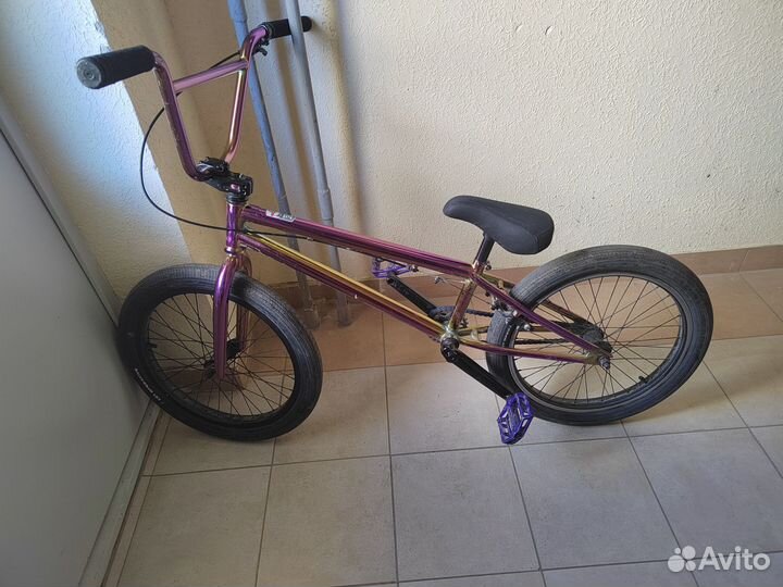 Трюковой велосипед BMX