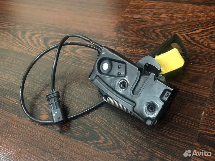 Замок капота Volvo XC60 поколение 2