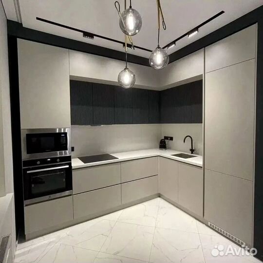 Угловой кухонный гарнитур современный