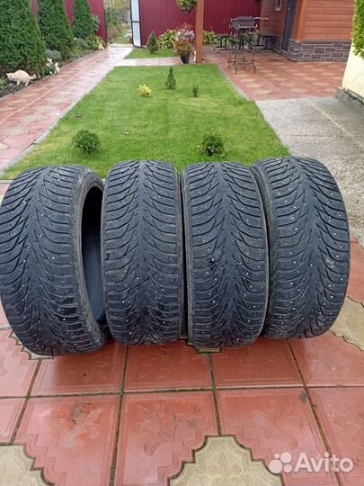 Yokohama Ice Guard Stud IG55 215/50 R17 95B