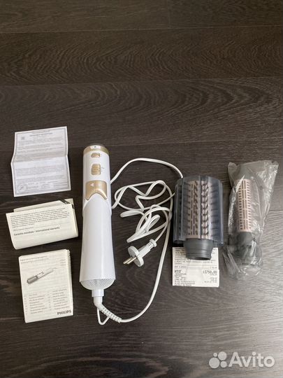 Фен-щетка Philips HP8664/00