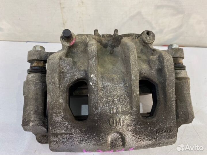 Суппорт передний правый Hyundai Santa Fe TM D4HB