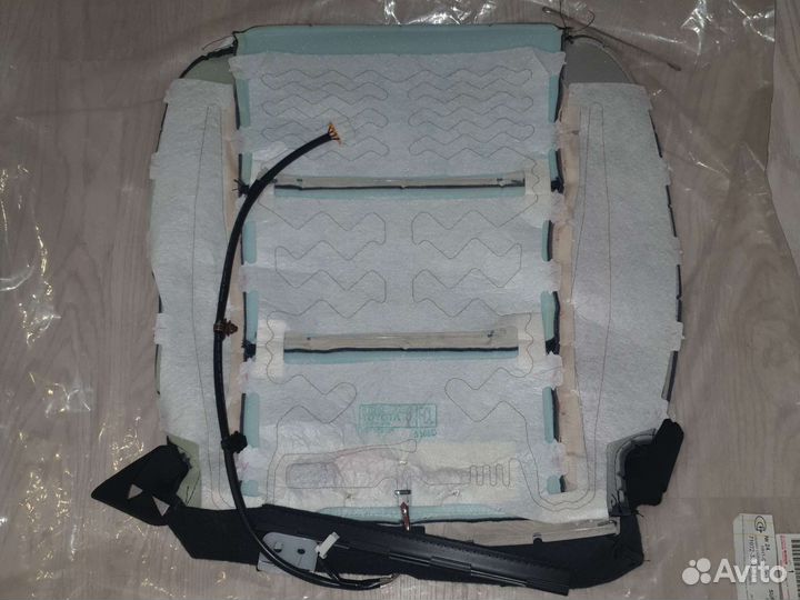 Обивка подушки сиденья71071-33J91-21