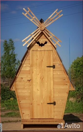 Дачный туалет деревянный KEY667