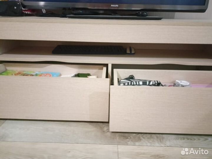 Тумба под телевизор