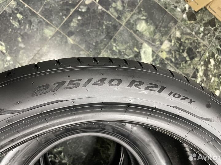 Pirelli P Zero PZ4 275/40 R21 107Y