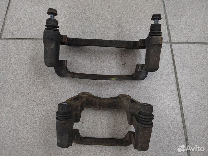 Тормозная скоба перед SsangYong Kyron