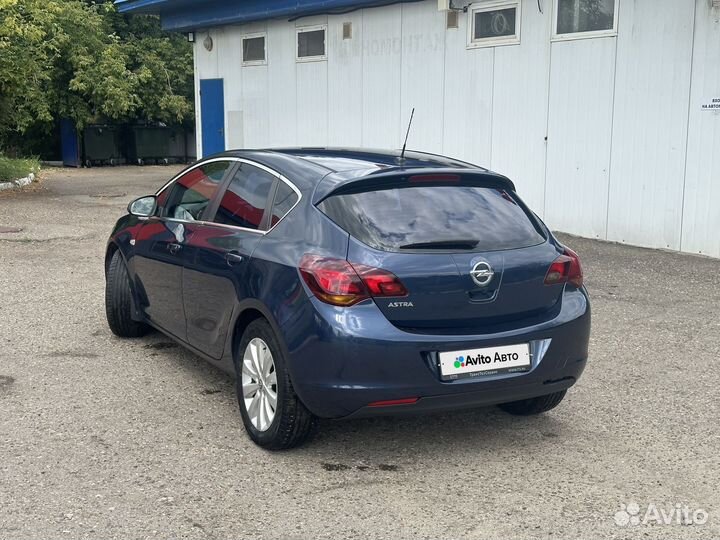 Opel Astra 1.6 AT, 2011, 156 000 км