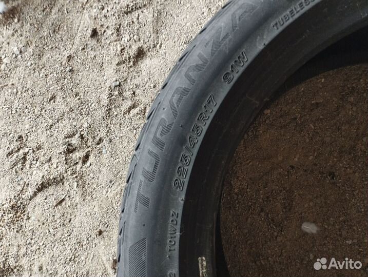 Bridgestone Blizzak LM-18 225/45 R17