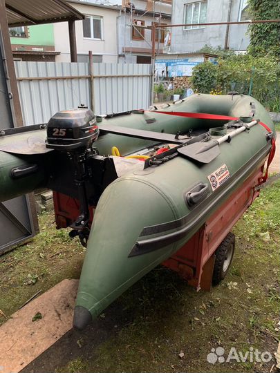 Продам лодку с мотором