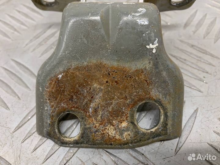 Б/У петля двери задний левый Daewoo Matiz klya