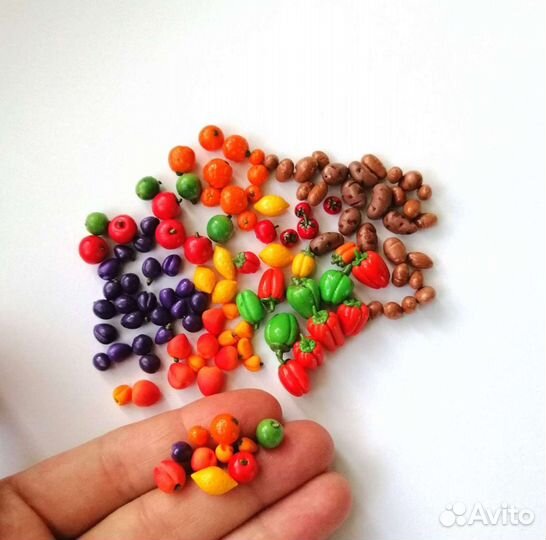 Миниатюрные овощи и фрукты
