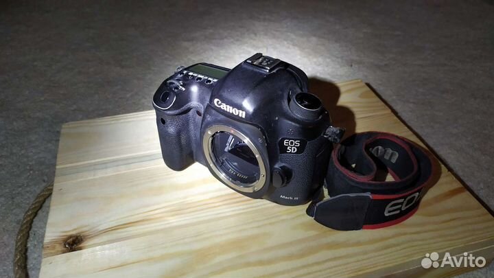 Canon eos 5D Mark 3 Зеркальный фотоаппарат