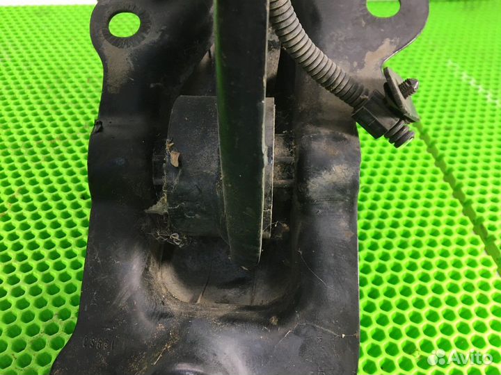 Рычаг подвески задний продольный левый L