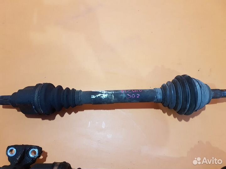 Привод передний левый на Peugeot 308