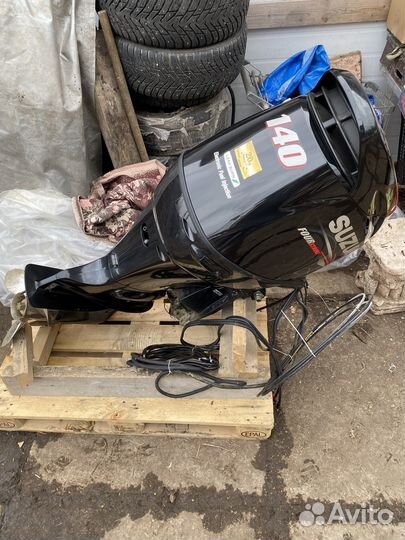 Лодочный мотор Suzuki DF140A 2013