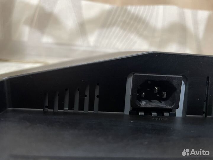 Монитор Samsung syncmaster 923nw