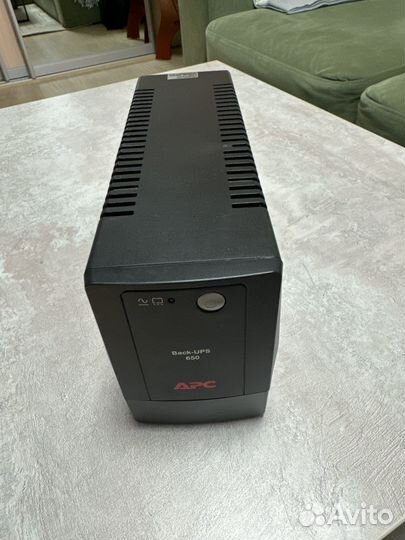 Ибп APC BX650LI