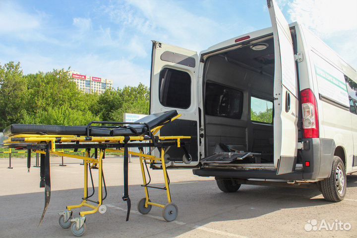 Перевозка лежачих больных и инвалидов