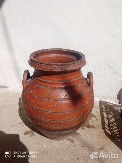 Глиняный кувшин