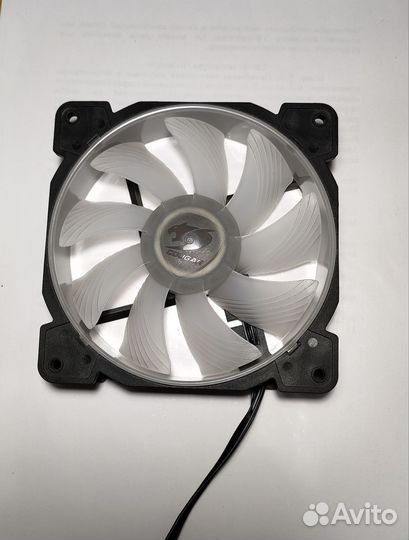 Кулер корпусный Cougar, Zalman