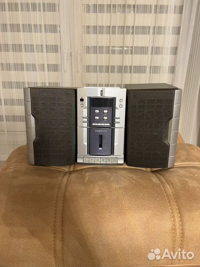 Музыкальный центр