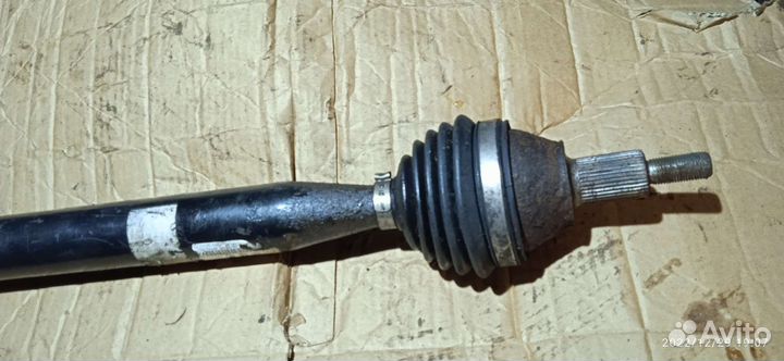 Привод передний правый Volkswagen Fox 1.2-1.4л