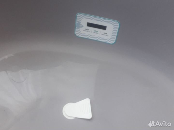 Детская ванночка для купания с индикатором