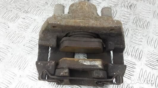 Суппорт тормозной задний правый volvo XC90 1 (OUK1