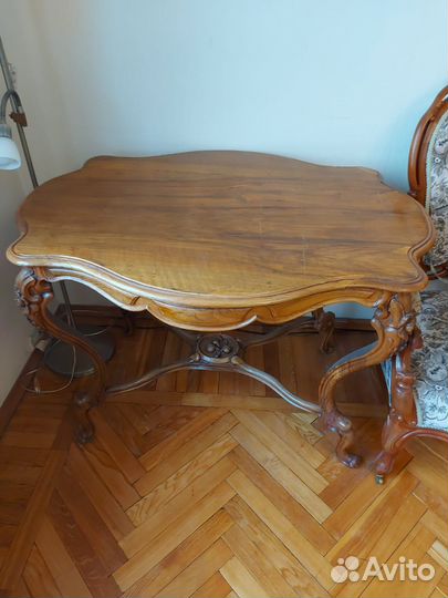 Антикварная мебель