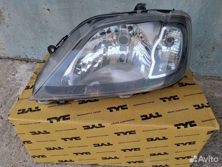 Фара левая на renault logan 1