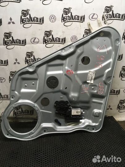 Стеклоподъемник задний левый Kia Ceed хэтчбек G4FC