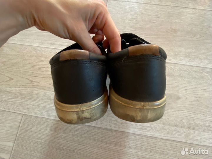 Кожанные ботинки туфли школьные ecco