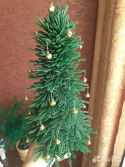 Елка из чешского бисера