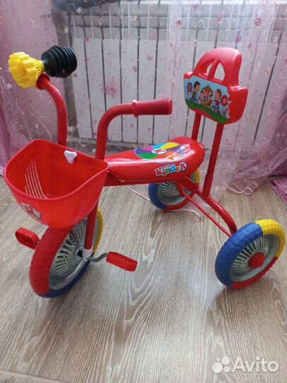 Детский трехколесный велосипед