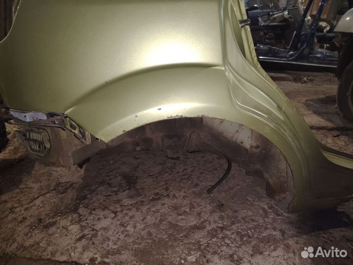 Крыло заднее правое Ford Fiesta Mk5