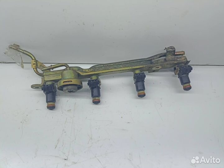 Топливная рампа и форсунки. Honda Civic 7 1.6