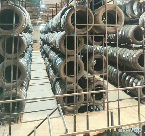 Bridgestone Blizzak VRX 225/60 R16 98R