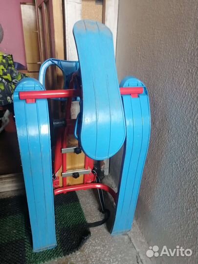 Детский снегокат с ручкой