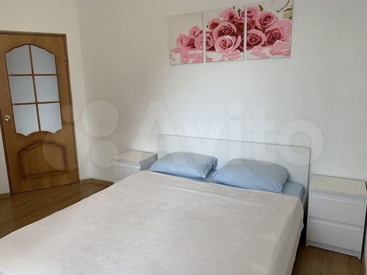 3-к. квартира, 100 м², 3/8 эт.