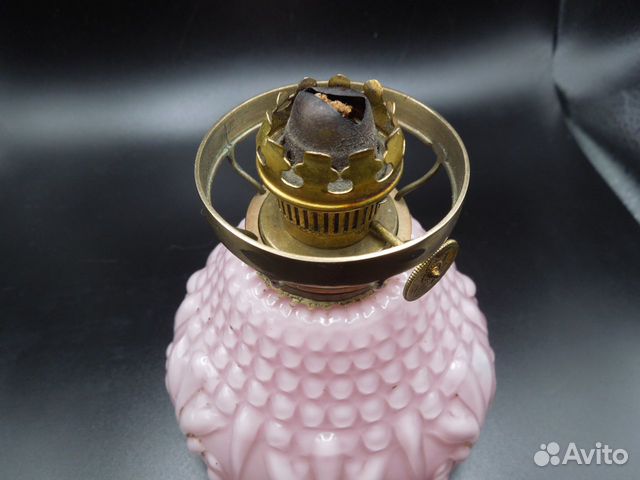 Керосиновая лампа 19 в.розовое молочное стекло объявление продам