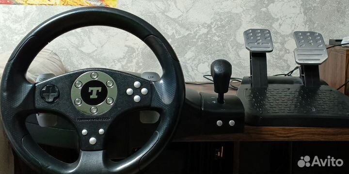 Игровой руль с педалями для пк