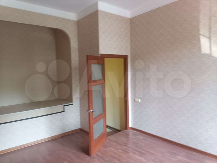 1-к. квартира, 40 м², 1/4 эт.