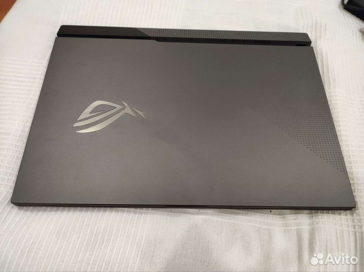 Asus rog srict G17